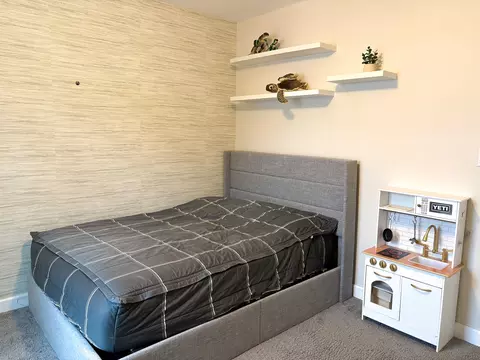 Bedroom - 1474 Timber Trl #D, Wheaton, IL 60189 photo 3 of 4