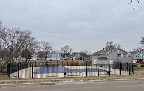 Exterior - 1474 Timber Trl #D, Wheaton, IL 60189 photo 5 of 6