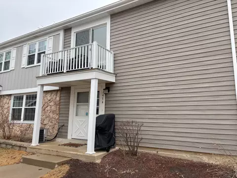Exterior - 1474 Timber Trl #D, Wheaton, IL 60189 photo 2 of 6