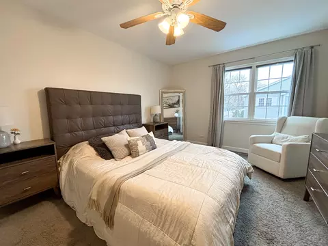 Bedroom - 1474 Timber Trl #D, Wheaton, IL 60189 photo 1 of 4