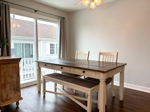 Dining - 1474 Timber Trl #D, Wheaton, IL 60189 photo 2 of 2