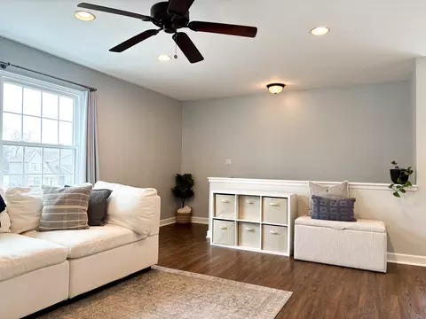 Living - 1474 Timber Trl #D, Wheaton, IL 60189 photo 4 of 4