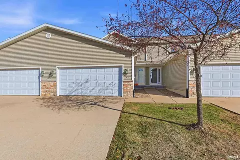 1570 Savannah Cir #C3, Davenport, IA 52807