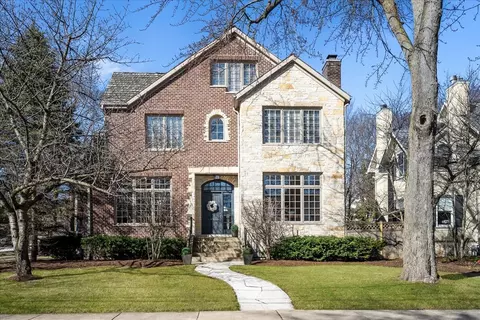 410 Cedar St, Winnetka, IL 60093