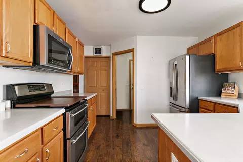 Kitchen - 1335 Deerpath Rd, Aurora, IL 60506 photo 2 of 5