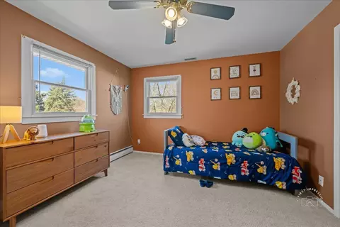Bedroom - 401 E Side Dr, Geneva, IL 60134 photo 6 of 6