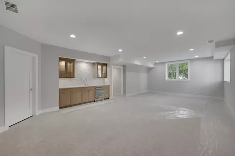 Other - Undisclosed, Willowbrook, IL 60527 photo 4 of 5