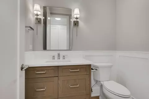 Bath - Undisclosed, Willowbrook, IL 60527 photo 5 of 6