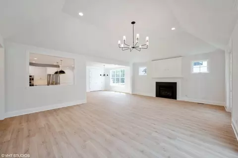 Living - Undisclosed, Willowbrook, IL 60527 photo 1 of 2
