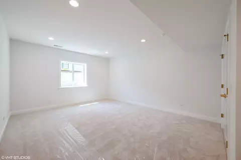 Bedroom - Undisclosed, Willowbrook, IL 60527 photo 4 of 4