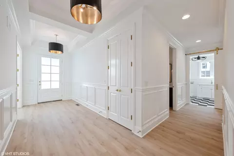 Entry Way - Undisclosed, Willowbrook, IL 60527 photo 1 of 1