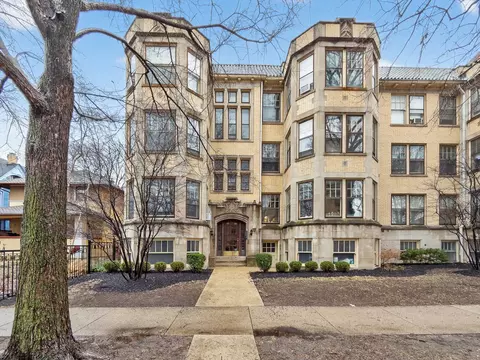 344 Wisconsin Ave #1, Oak Park, IL 60302