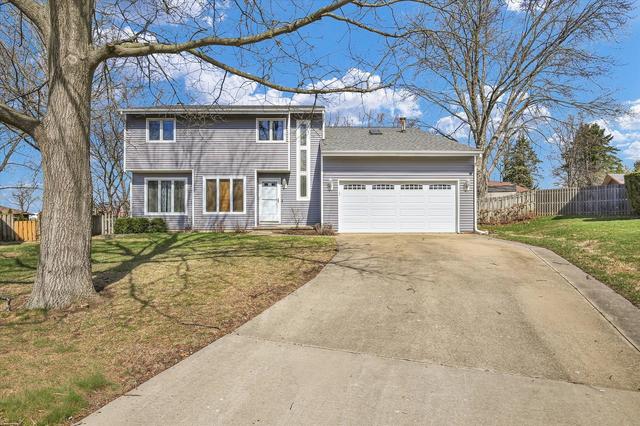 4 Genevieve Ln, Champaign, IL 61822