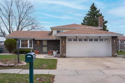513 S Harper Ave, Glenwood, IL 60425