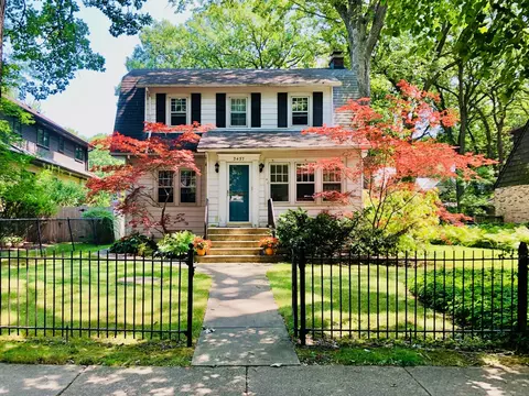 2437 Marcy Ave, Evanston, IL 60201