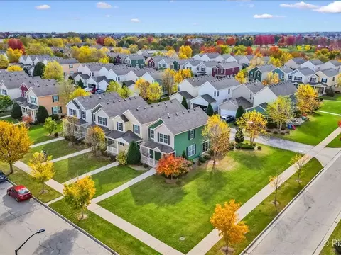 View/Area - 3648 Daisy Ln, Elgin, IL 60124 photo 3 of 8