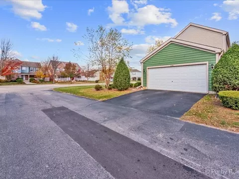 Exterior - 3648 Daisy Ln, Elgin, IL 60124 photo 5 of 5