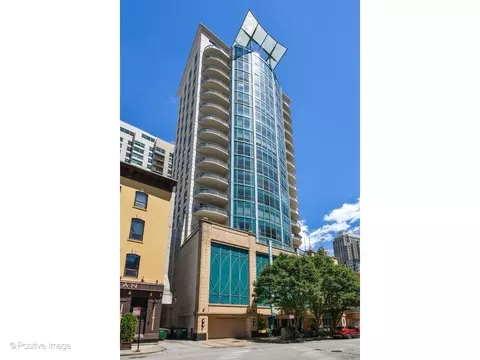60 W Erie St #601, Chicago, IL 60654
