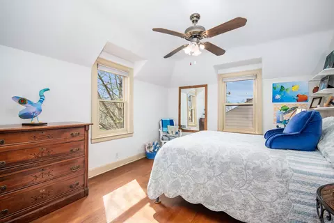 Bedroom - 336 Hamilton Ave, Elgin, IL 60123 photo 1 of 3