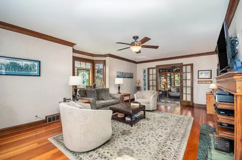 Living - 336 Hamilton Ave, Elgin, IL 60123 photo 2 of 2