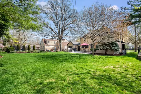 Exterior - 336 Hamilton Ave, Elgin, IL 60123 photo 9 of 14