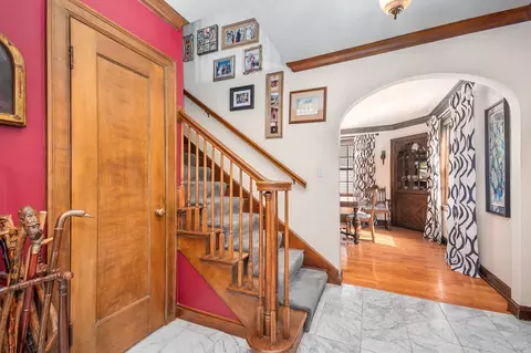 Entry Way - 336 Hamilton Ave, Elgin, IL 60123 photo 1 of 2