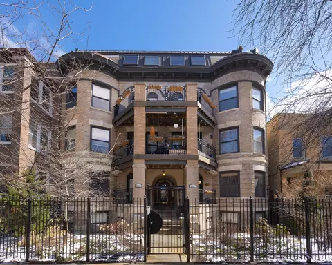 5217 N Winthrop Ave #3S, Chicago, IL 60640