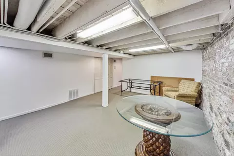 Undisclosed, Chicago, IL 60613 photo 26