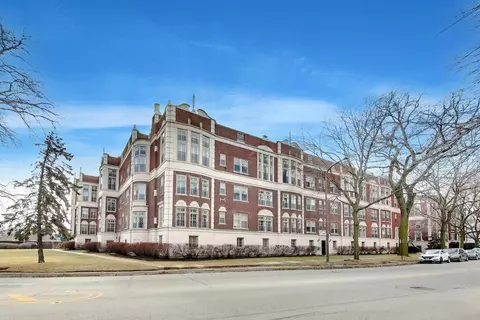 480 Sheridan Rd #3, Evanston, IL 60202
