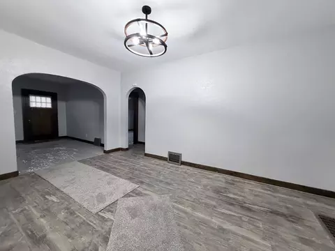 Living - 3751 Stella Blvd, Steger, IL 60475 photo 3 of 4