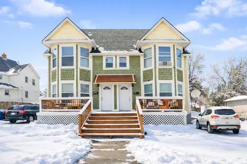 10-12 N Park Ave, Waukegan, IL 60085