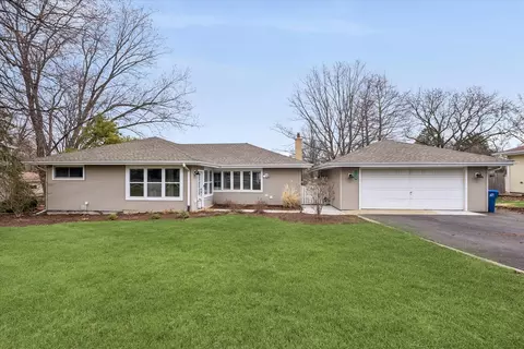 1335 S Villa Ave, Villa Park, IL 60181