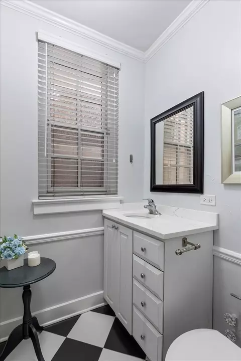 Bath - 210 E Pearson St #4C, Chicago, IL 60611 photo 4 of 4