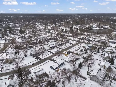 View/Area - Undisclosed, Wheaton, IL 60189 photo 5 of 7
