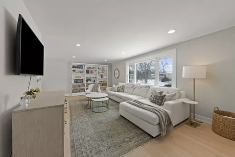 Living - Undisclosed, Wheaton, IL 60189 photo 1 of 3