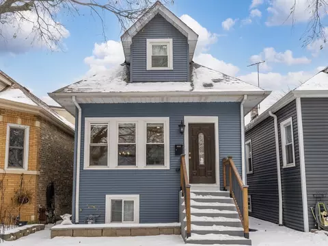 6243 W Byron St, Chicago, IL 60634