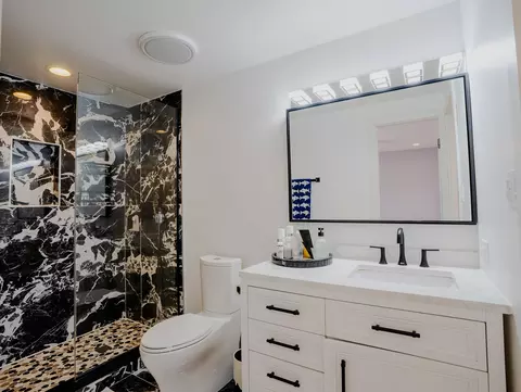 Bath - 2226 Langdon Pl, Hoffman Estates, IL 60169 photo 1 of 4