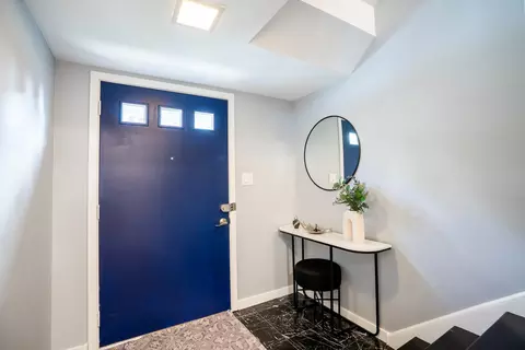 Entry Way - 2226 Langdon Pl, Hoffman Estates, IL 60169 photo 3 of 3
