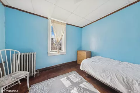 Bedroom - 4332 Amelia Ave, Lyons, IL 60534 photo 2 of 4