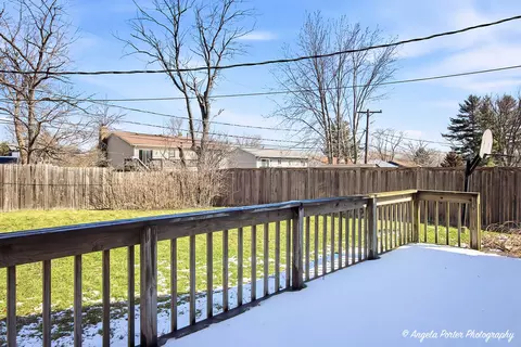 Exterior - 2702 Baldwin Rd, Mchenry, IL 60050 photo 4 of 5