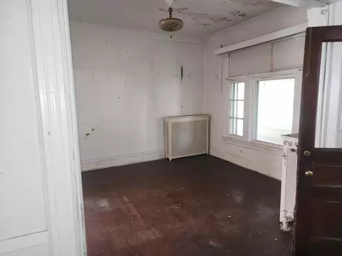 Living - 6927 S Perry Ave, Chicago, IL 60621 photo 1 of 4