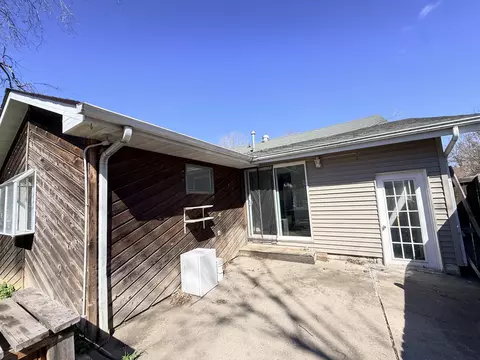 Exterior - 2123 Clay St, Murphysboro, IL 62966 photo 4 of 6
