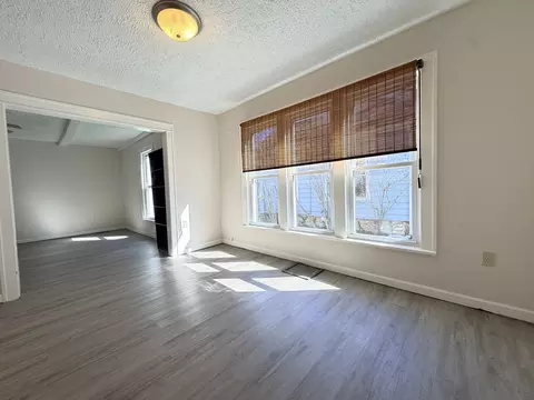 Living - 2123 Clay St, Murphysboro, IL 62966 photo 2 of 10