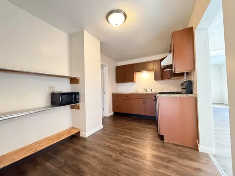 Kitchen - 2123 Clay St, Murphysboro, IL 62966 photo 3 of 4