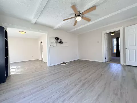 Living - 2123 Clay St, Murphysboro, IL 62966 photo 1 of 10