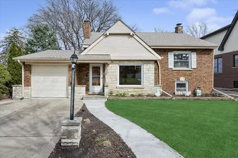 1249 Highridge Pkwy, Westchester, IL 60154