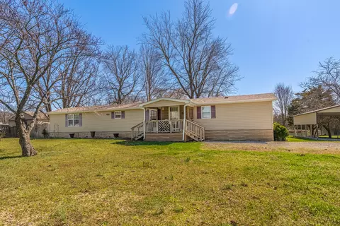 20393 Galatia Post Rd, Pittsburg, IL 62974