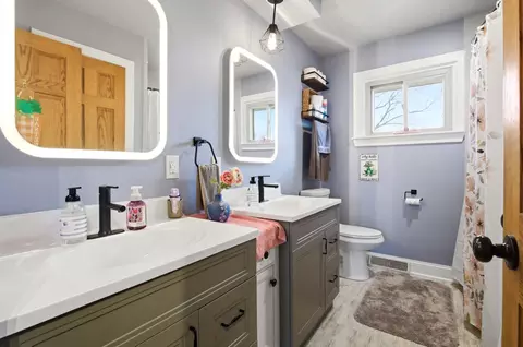 Bath - 306 Wabasso Pl, Minooka, IL 60447 photo 1 of 2