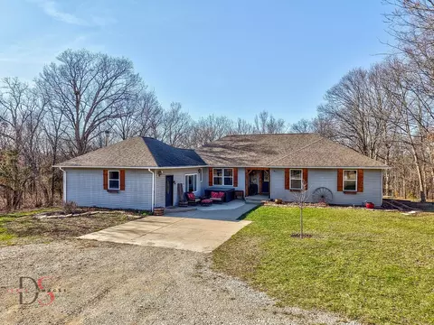 Exterior - 2813 E 2525th Rd, Marseilles, IL 61341 photo 1 of 10