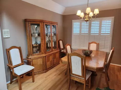 Dining - 301 Bay Dr, Itasca, IL 60143 photo 1 of 1